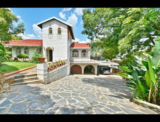 5 BEDROOM HOUSE FOR SALE IN GLENVISTA